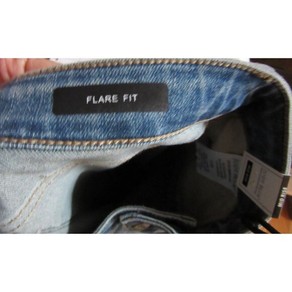 NWT Judy Blue Mid Rise Tummy Control Flare Jeans Size 7/28 - Picture 7 of 8